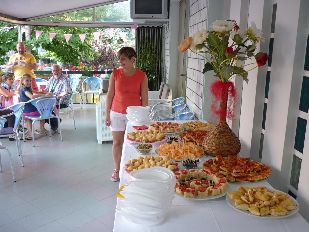 Hotel Latini 리미니 외부 사진