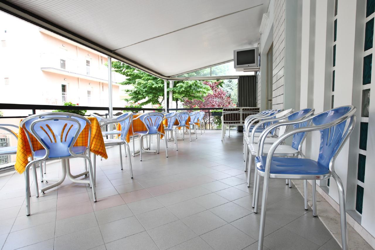 Hotel Latini 리미니 외부 사진