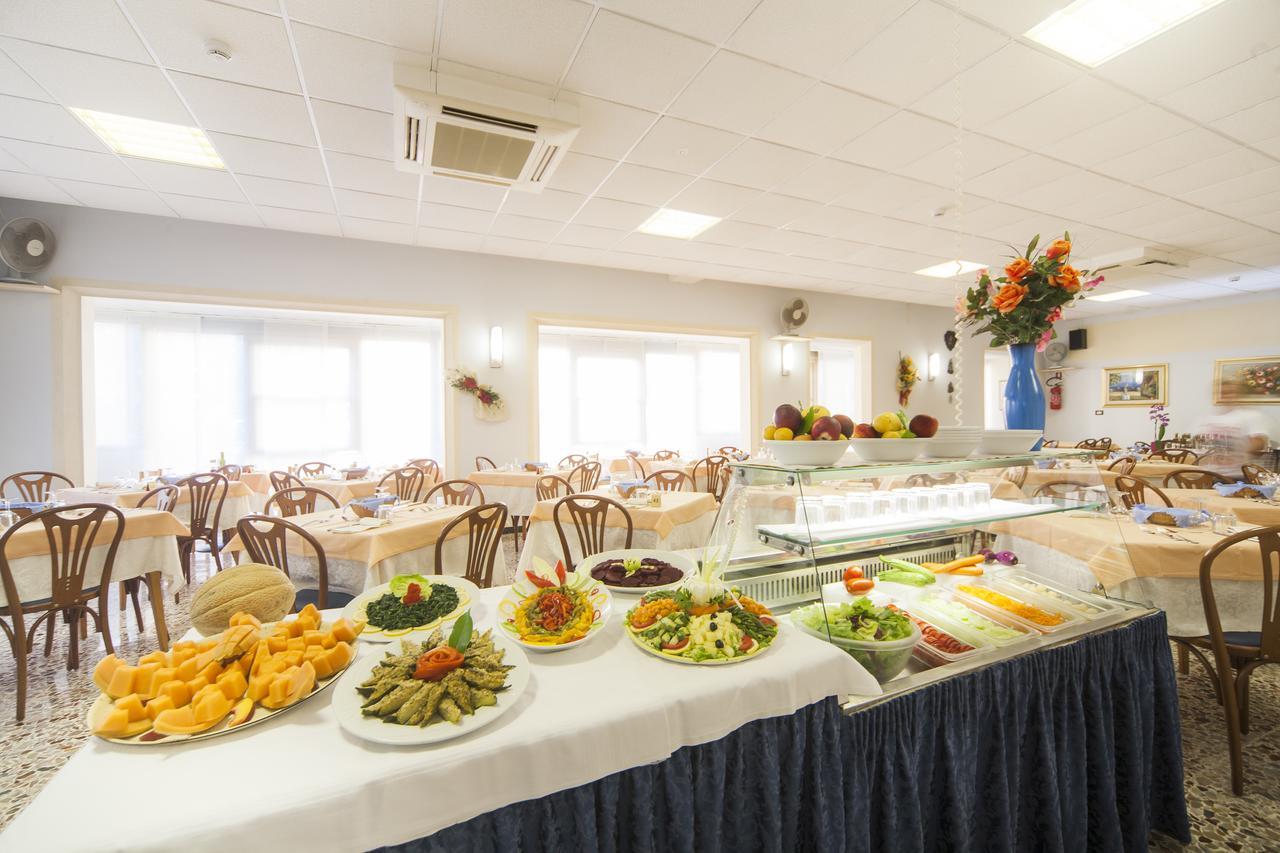 Hotel Latini 리미니 외부 사진